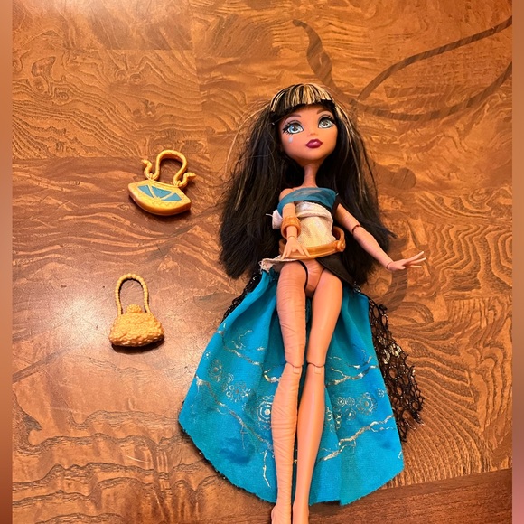 Monster high Cleo doll! Cleopatra - Picture 6 of 6